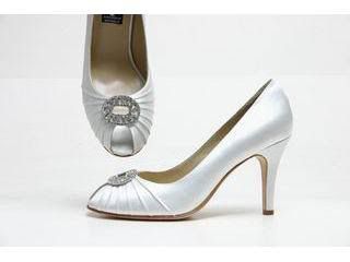pearl peep_toe wedding shoes