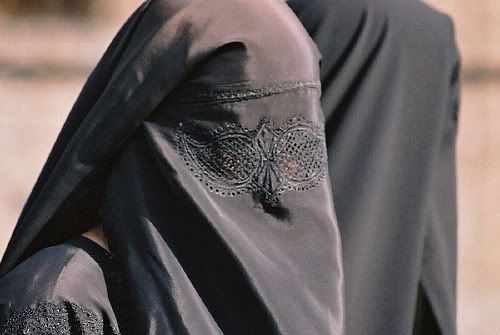 Fashion trends: Muslim women dress code