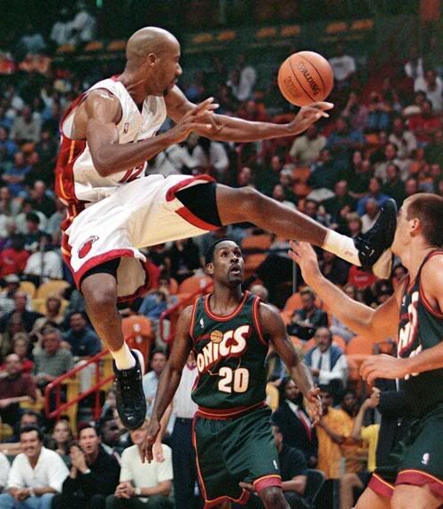 Bruce Bowen kick Pictures, Images and Photos