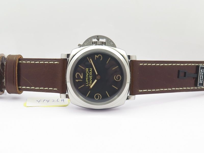 PAM372a.jpg