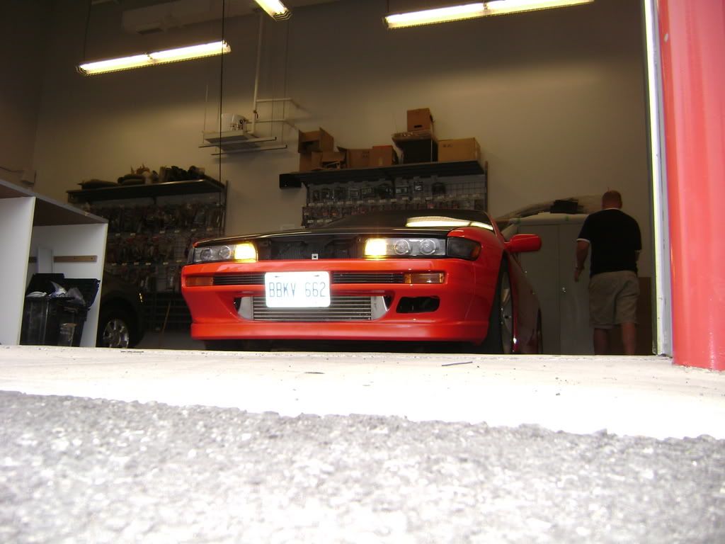 http://i199.photobucket.com/albums/aa55/Benson240sx/DSC00391.jpg