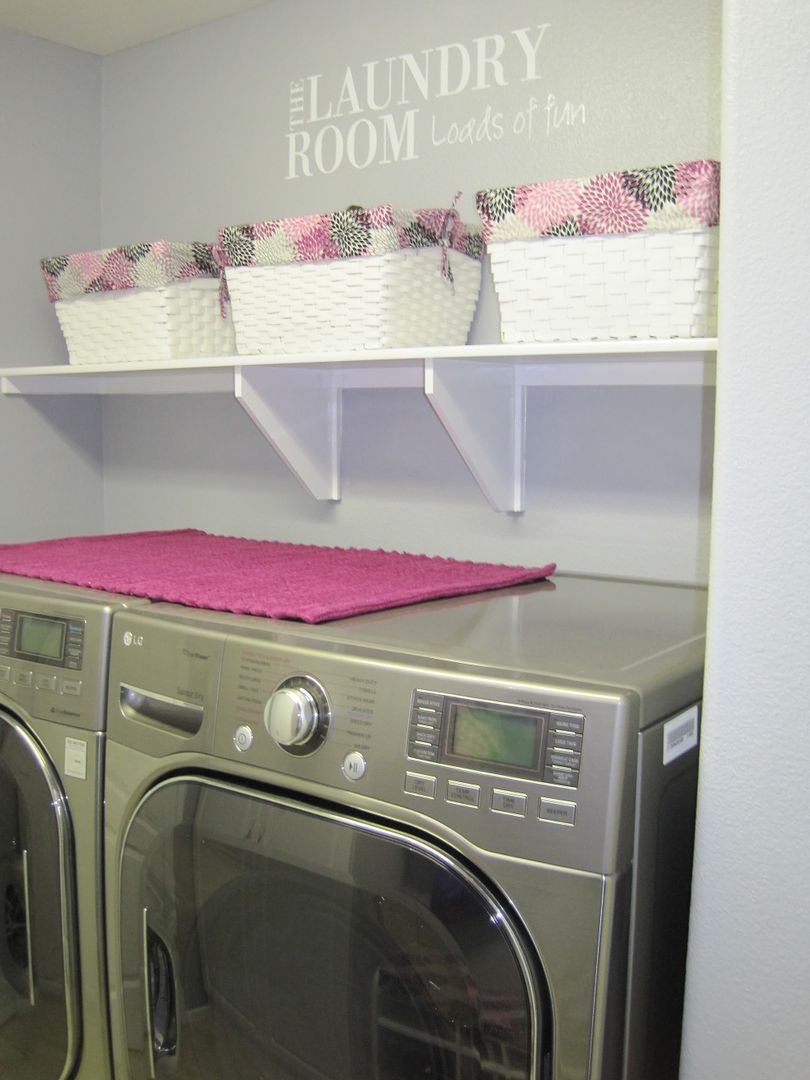 Carrie's Polka Dot Blogspot: Laundry Room Makeover