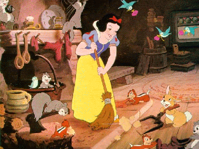 Snow White cleaning