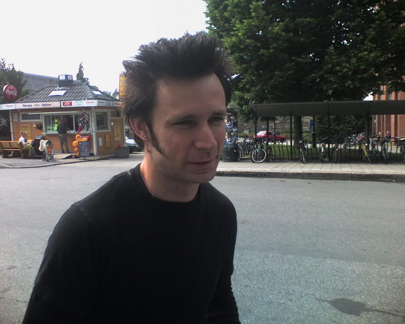 Mike_Dirnt_by_Girlof87.jpg