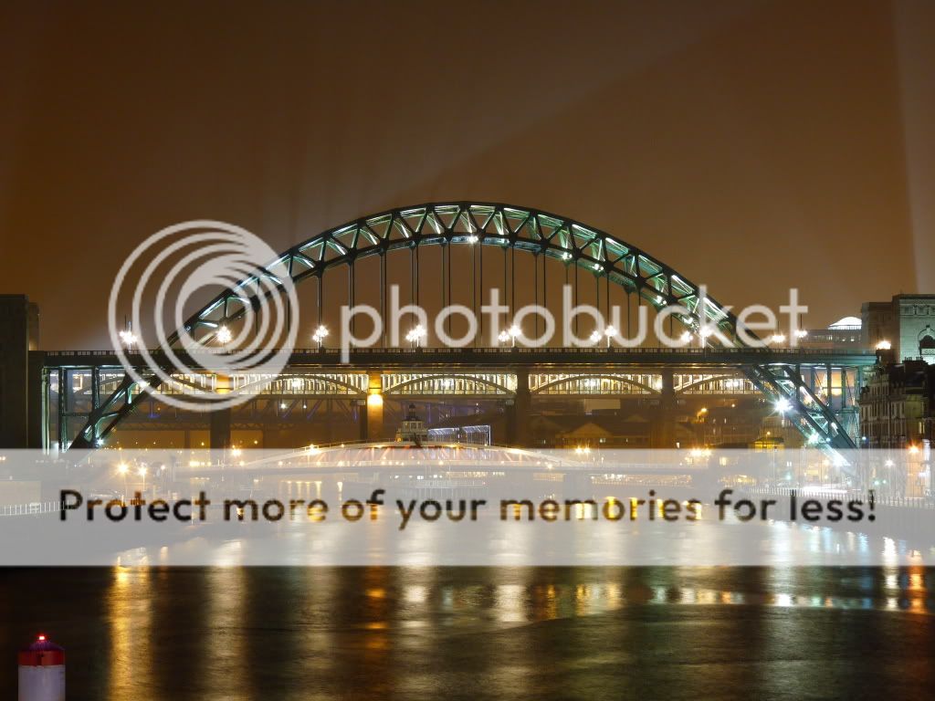 Panasonic FZ28 Night Time Shots - Newcastle Quayside | Overclockers UK ...